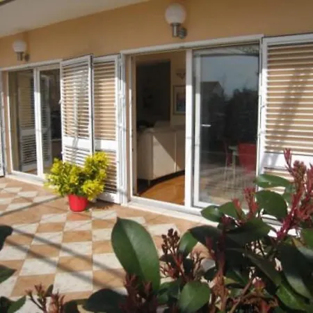 Apartments Iva Orebic Exterior photo