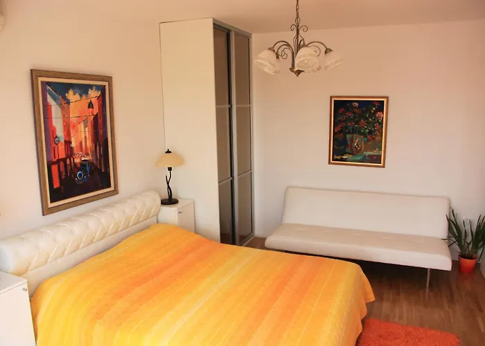 Apartments Iva