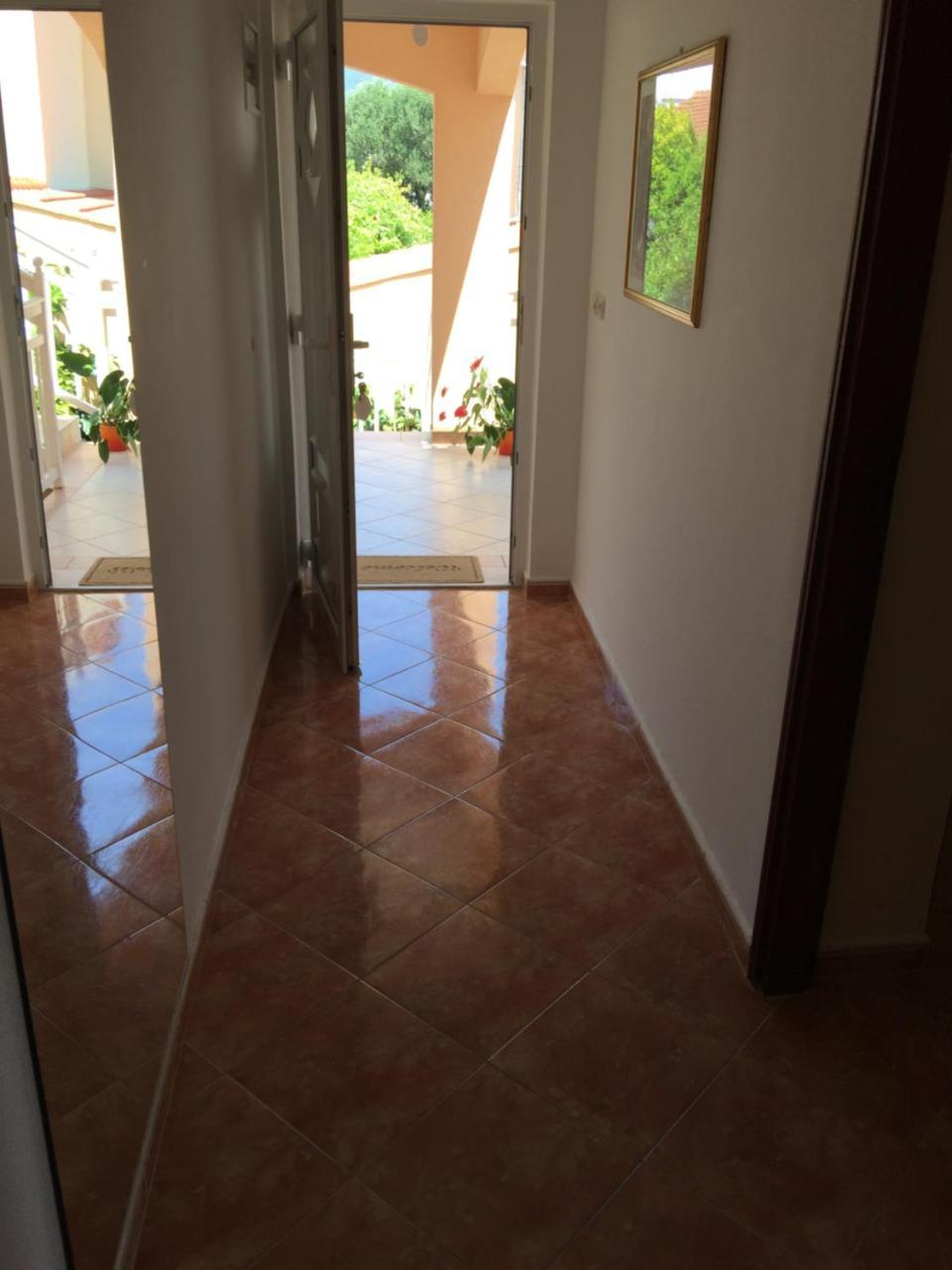 Apartment Iva Orebic